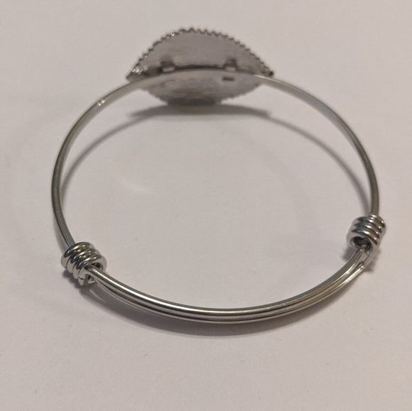 Leaf bangle bracelet in silver tone metal - adjustable wire - Picture 2 of 6